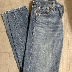 Levi's Wedgie Like NEW !!!